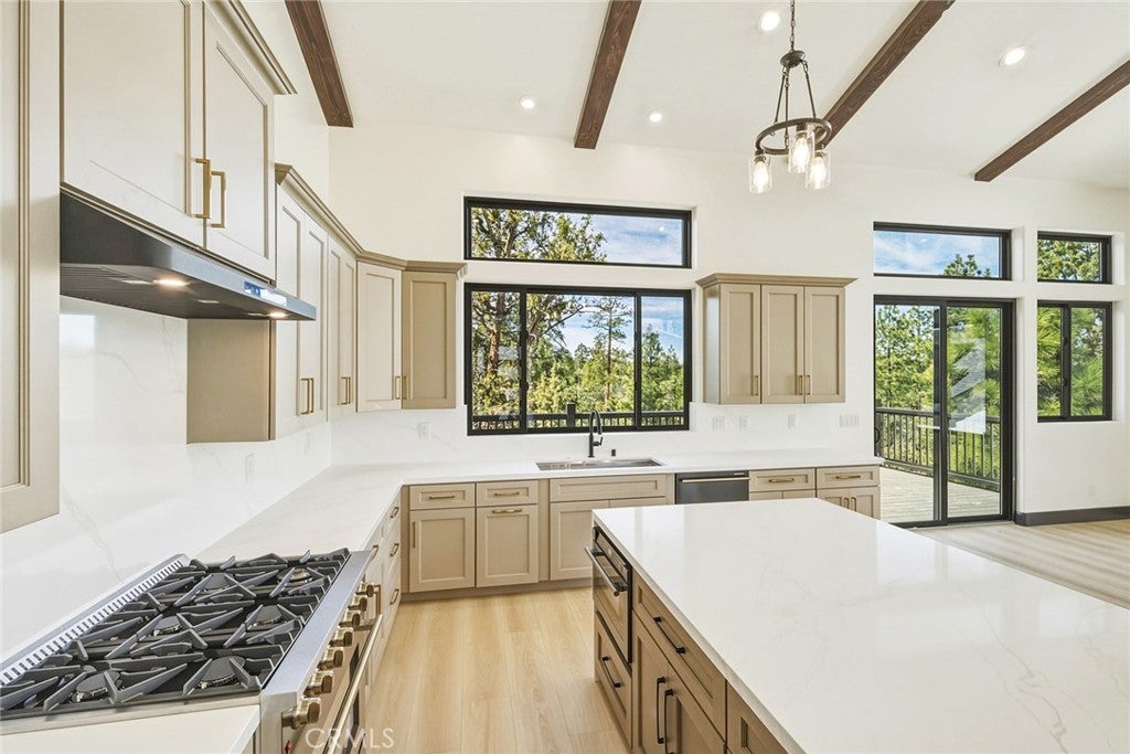 445 Woodcreek