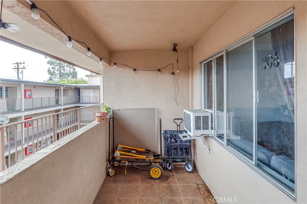 2501 W Redondo Beach Boulevard 306