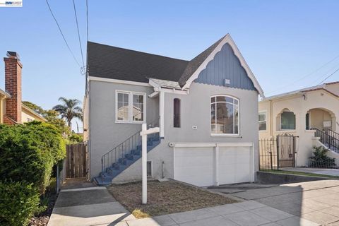 Photo of 3039 Kansas St St, Oakland, CA 94602 (MLS # 41134127)