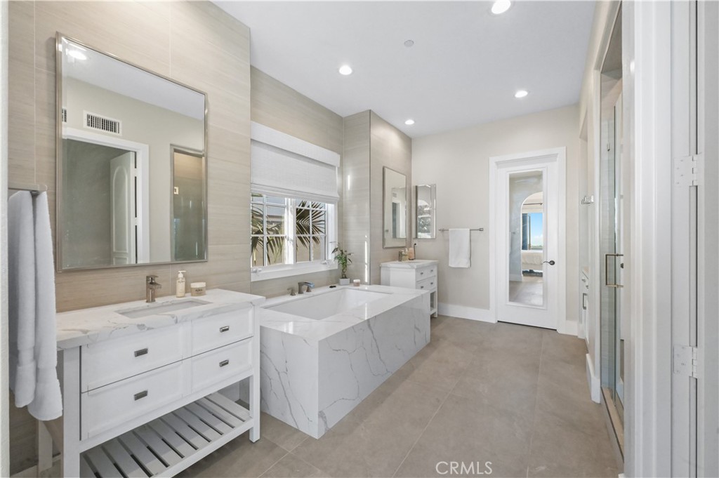 Seabourn (CCSB) - Residential Lease