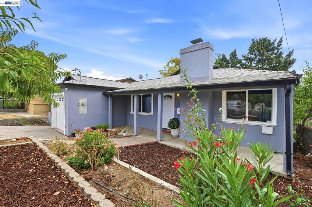1210 Highland Blvd