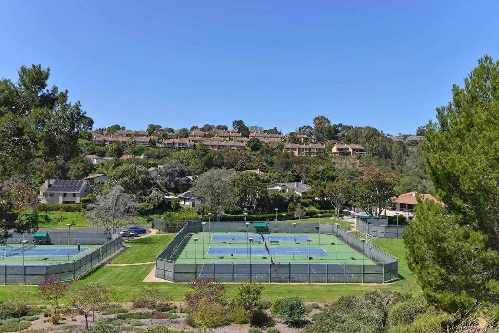 La Jolla, California 92037, United States, 5 Bedrooms Bedrooms, ,4 BathroomsBathrooms,Residential,Active,236164