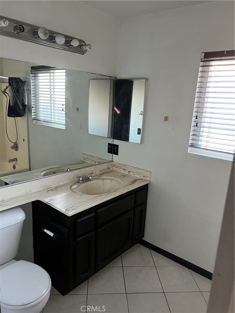 Properties 4 15404 Lindero Street