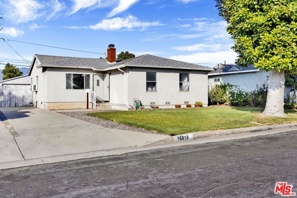 Photo of 16819 E Devanah Street, Covina, CA 91722 (MLS # 25615217)