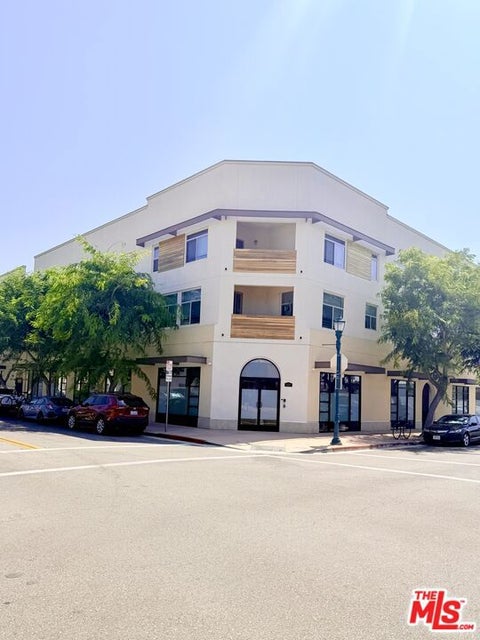 Photo of 1626 Gramercy Avenue, Torrance, CA 90501 (MLS # 26877687)