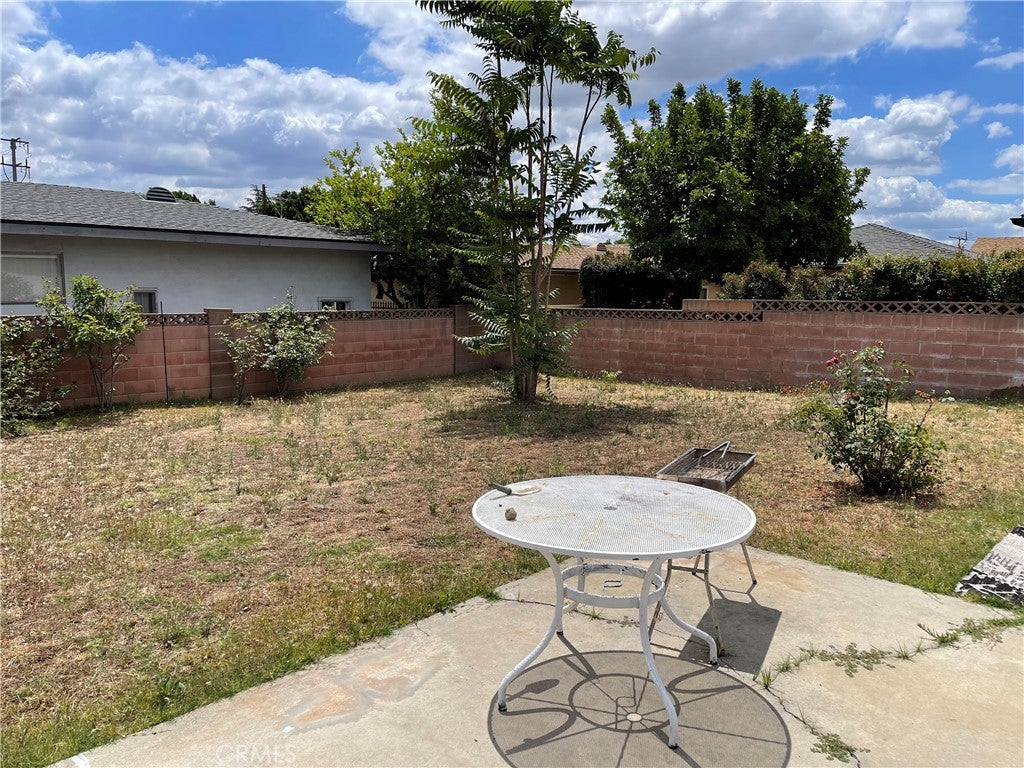 5648 Loma