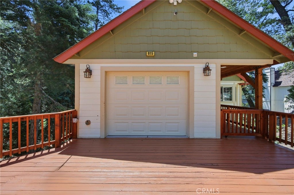 915 Brentwood Drive