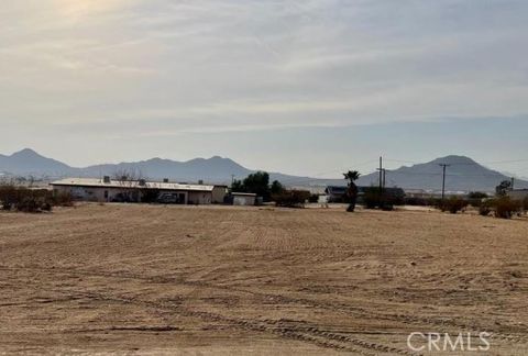 Photo of 0 Sycamore, Apple Valley, CA 92307 (MLS # HD26005738)