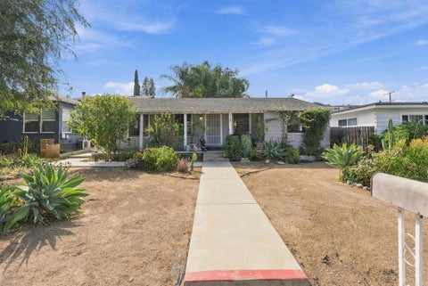 Photo of 727 E 2nd Ave, Escondido, CA 92025 (MLS # NDP2609003)