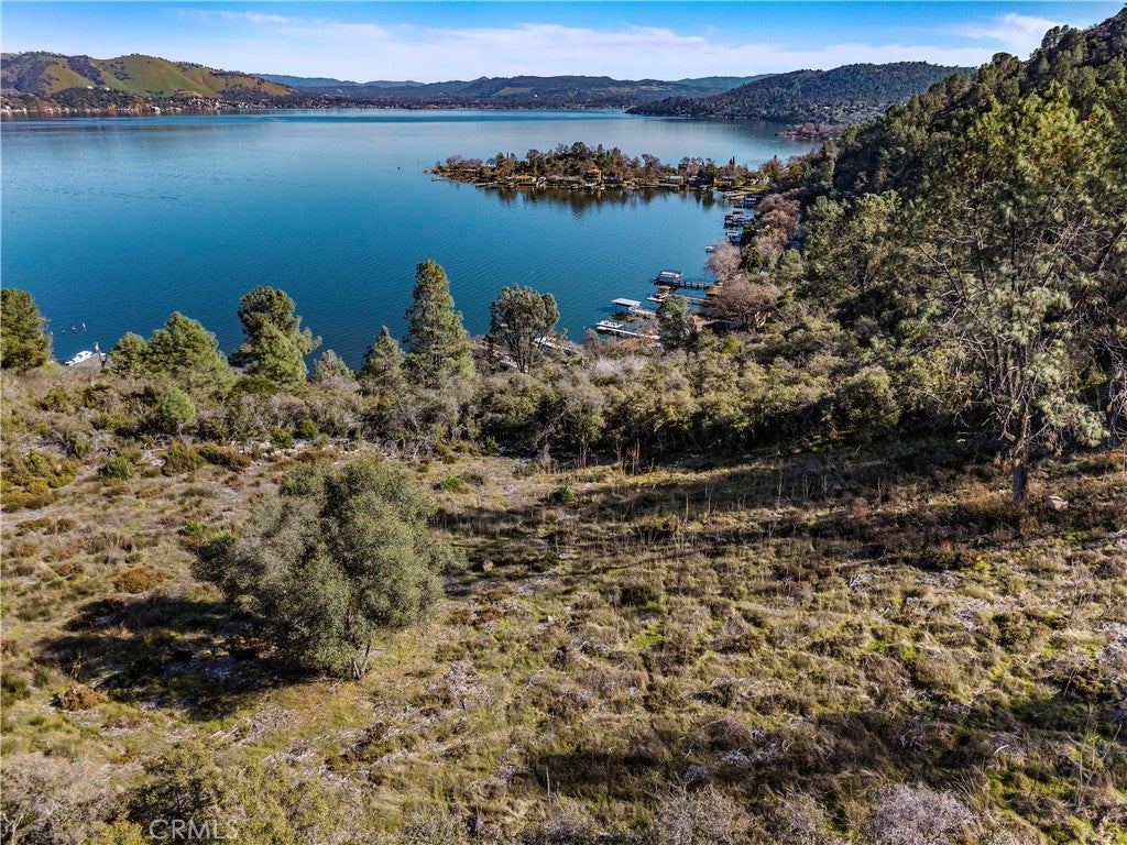 11390 Point Lakeview