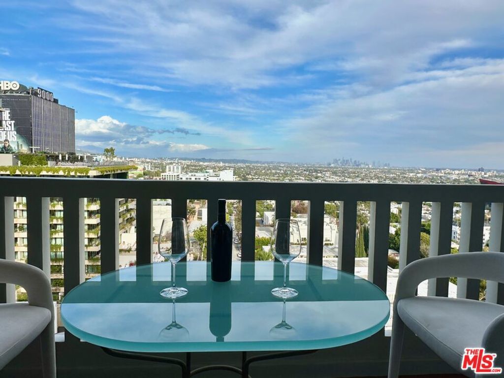 Photo of 999 N Doheny Drive #1207, West Hollywood, CA 90069 (MLS # 26642897)