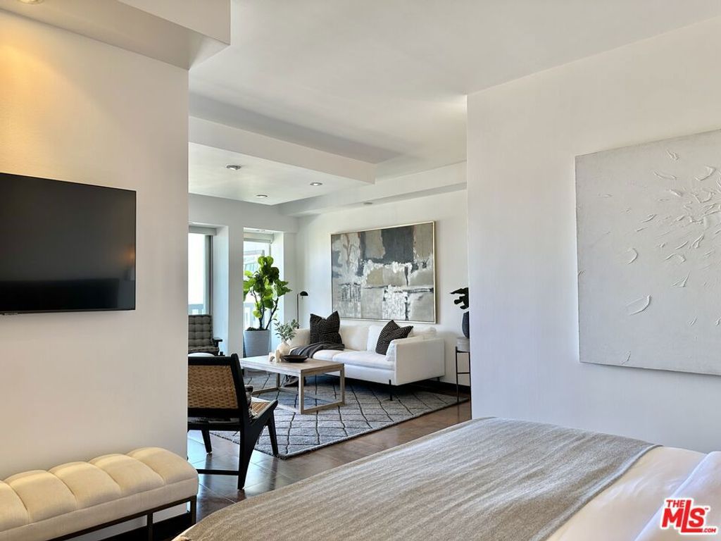 Photo of 999 N Doheny Drive #1207, West Hollywood, CA 90069 (MLS # 26642897)