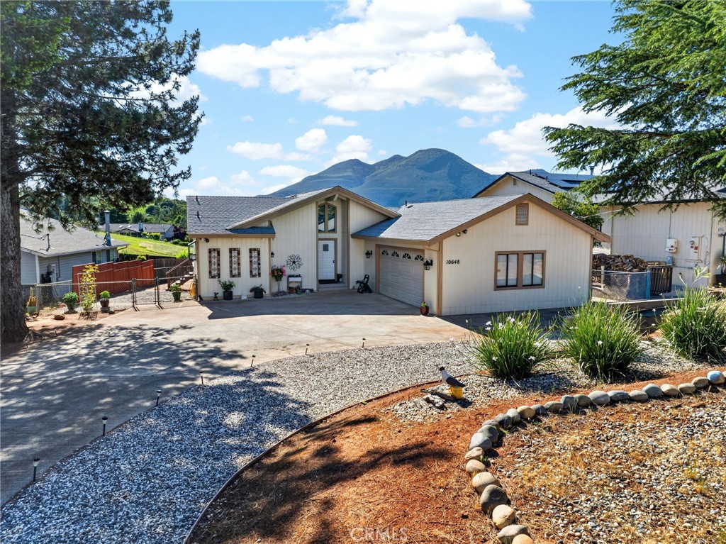 10648 Sunset Ridge