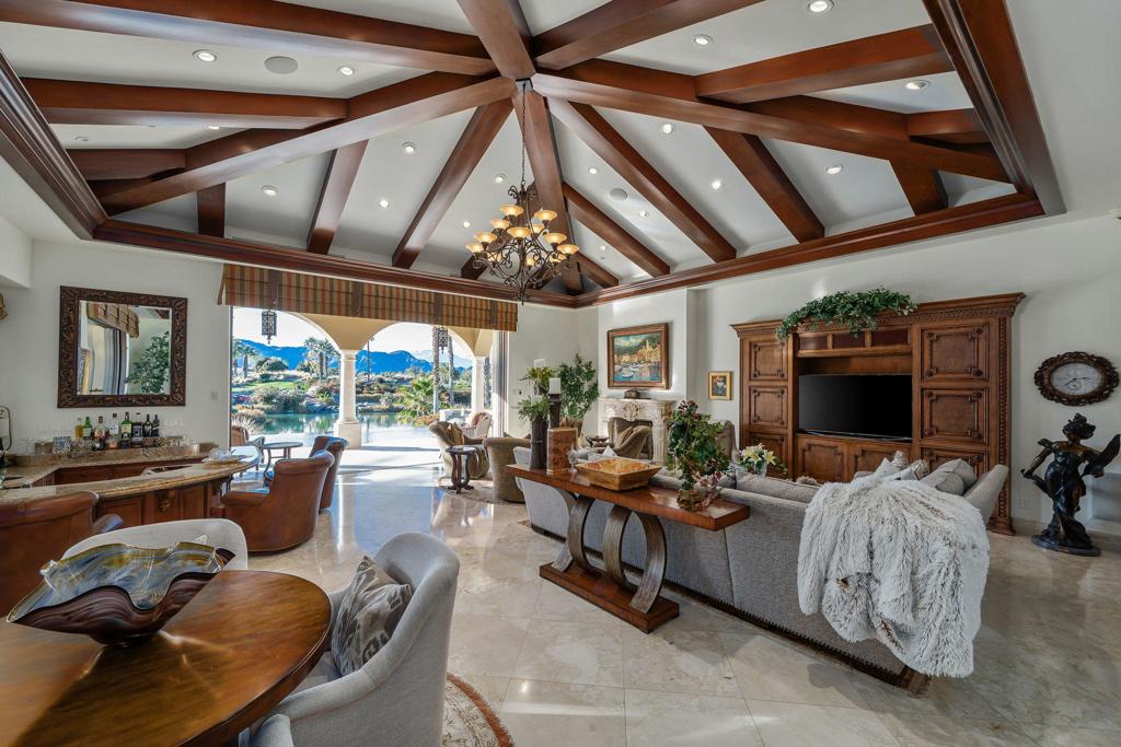 The Hideaway - Residential