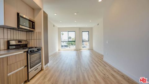 Photo of 1540 S Hayworth Avenue #203, Los Angeles, CA 90035 (MLS # 26672869)