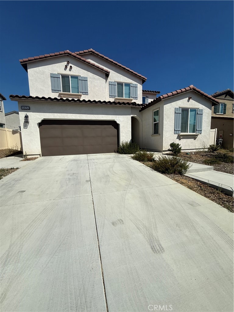 Gorgeous 4-bedroom, 3-bathroom home built in 2023 with a spacious loft that can be converted into a 5th bedroom. The open-concept kitchen features a large center island, with refrigerator, washer, and dryer included. Convenient floor plan with 1 bedroom and 1 full bathroom located downstairs. Large backyard, ideal for outdoor living.
Located in a gated community offering resort-style amenities including pool and spa. Close to shopping, dining, schools, and easy access to Freeways 10 and 60.