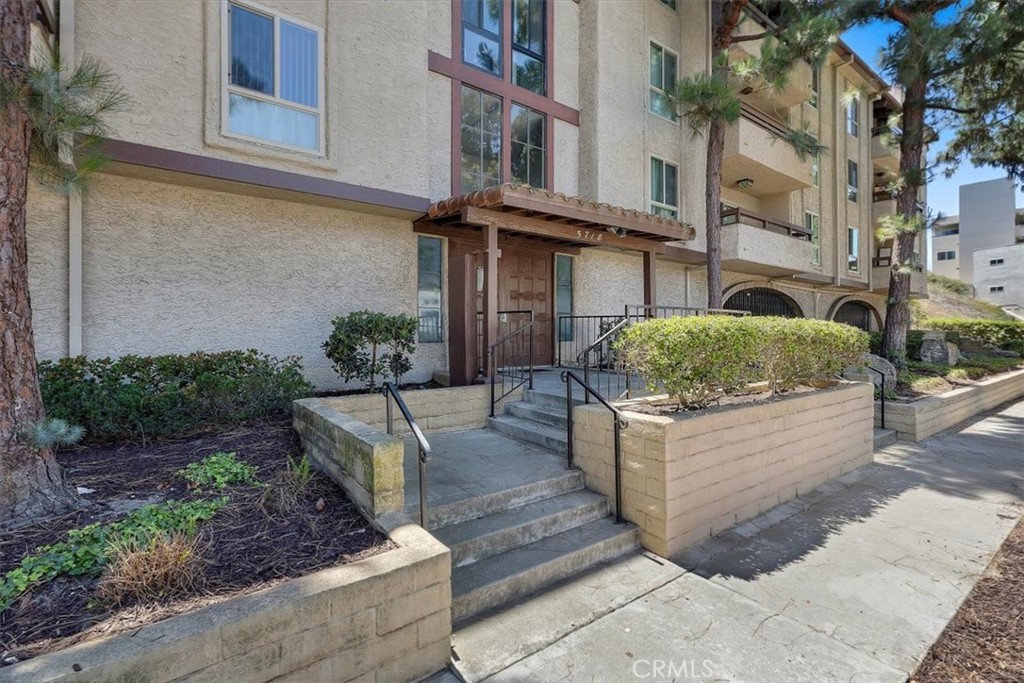 5718 Ravenspur Drive 202