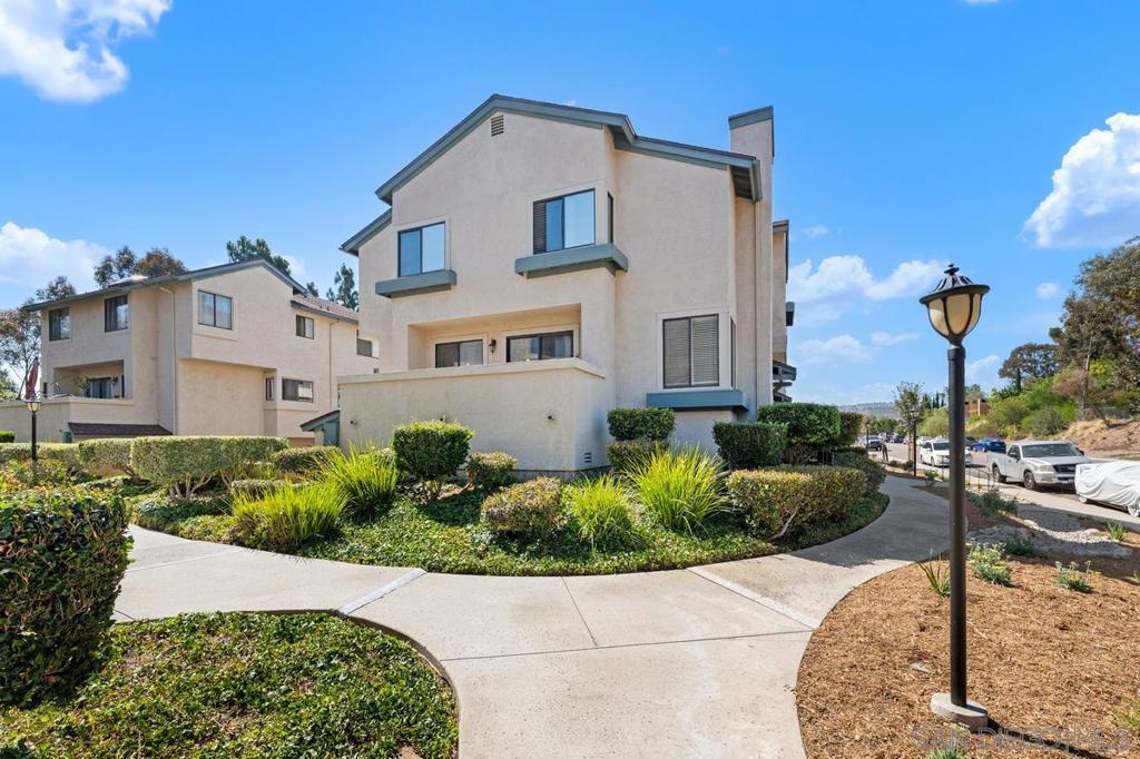 9983 Paseo Montril, San Diego CA 92129