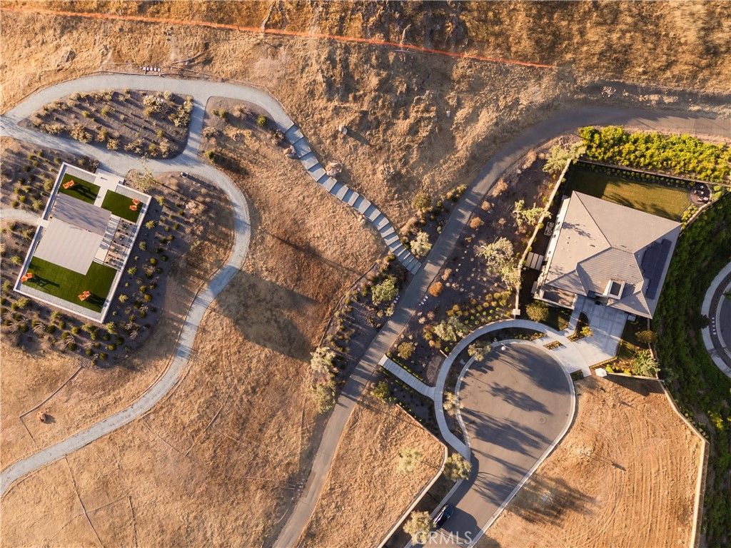 listing image 130728233620573077809