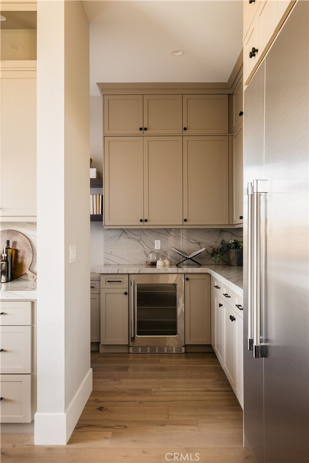 listing image 130724016928631283040
