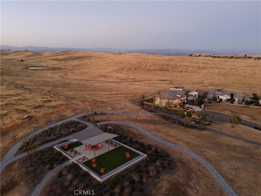 listing image 130727115505626482193