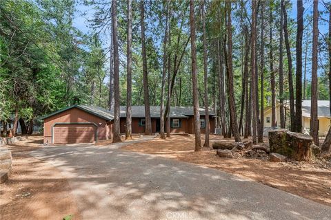 Photo of 6337 Amherst Way, Magalia, CA 95954 (MLS # PV25250722) Photo of 6337 Amherst Way, Magalia, CA 95954 (MLS # PV25250722)