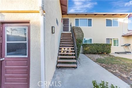Beautifully remodeled and generously sized upper-level two-bedroom unit with a private two-car garage. This home features a bright, open floor plan connecting the kitchen, living, and family rooms, with newer flooring and elegantly updated tile bathrooms. The kitchen boasts quartz countertops, a stylish tiled backsplash, an eating area, and recessed lighting throughout.
Both bedrooms are thoughtfully positioned on opposite sides for privacy—one offering its own balcony, the other featuring a dressing area and extra closet space. Enjoy the convenience of a private staircase leading directly to the garage, complete with storage cabinets, space for bikes, and an in-unit washer and dryer.
Ideally located near the beach, parks, Harborview Elementary, the harbor, restaurants, shopping, and the wetlands—this home offers the perfect blend of comfort, style, and coastal living.