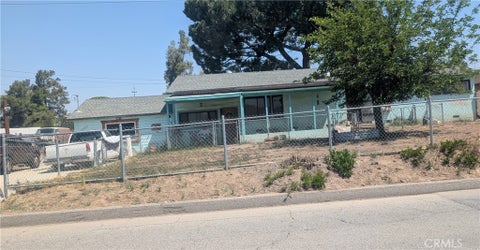 Photo of 32260 Avenue E, Yucaipa, CA 92399 (MLS # IV26137914)