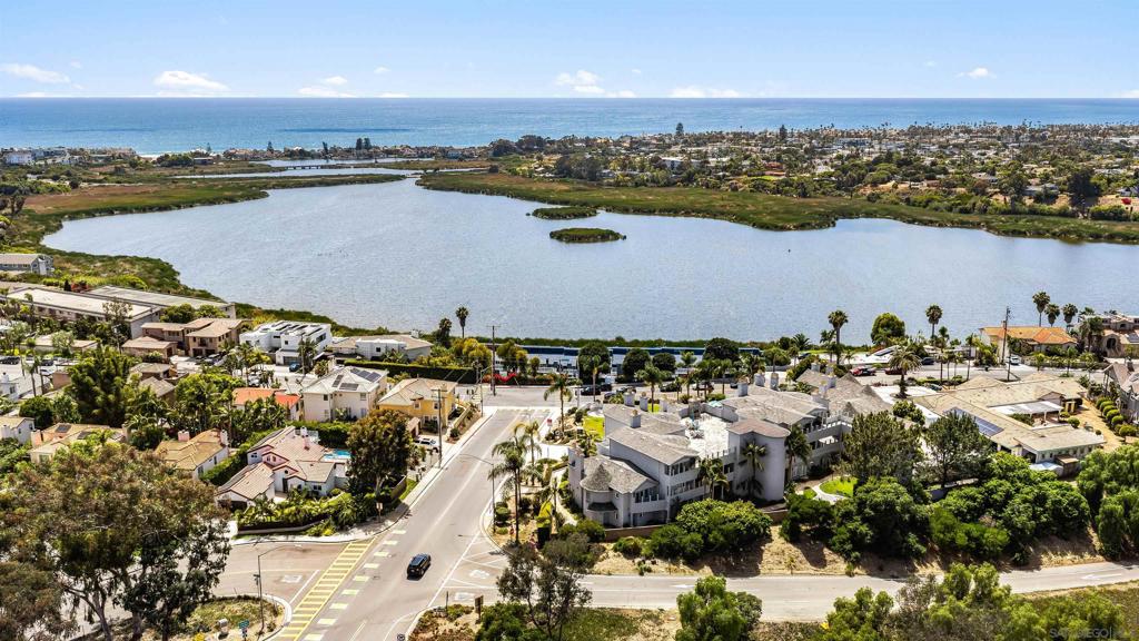 1128 Las Flores Dr, Carlsbad CA 92008