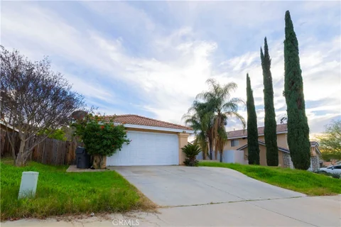 MLS: SW26223641