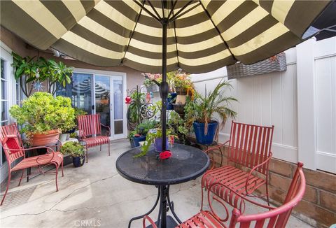 Tiny photo for 1283 Paseo Dorado #31, Fullerton, CA 92833 (MLS # OC25245282)
