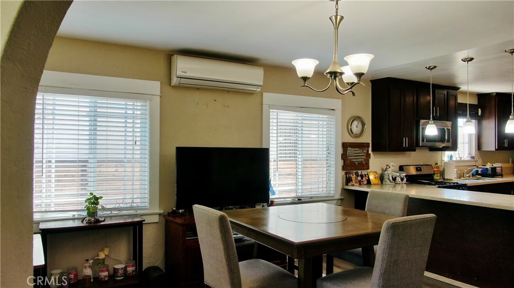 1452 W 52nd Street