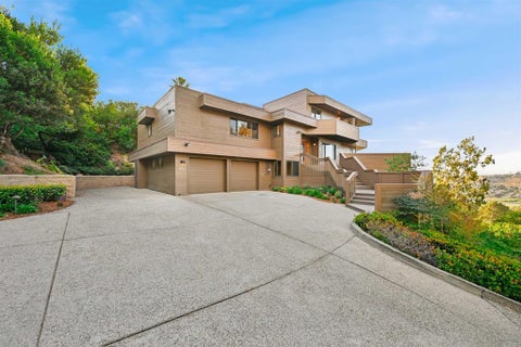 Photo of 441 Holmwood Lane, Solana Beach, CA 92075 (MLS # NDP2604318)