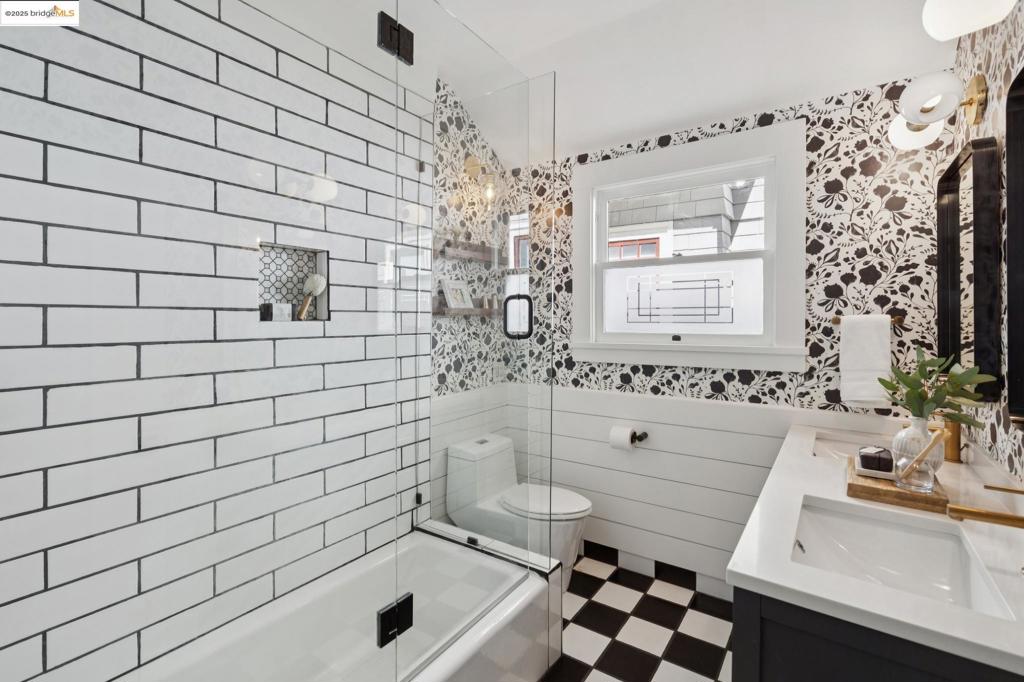ROCKRIDGE - Residential