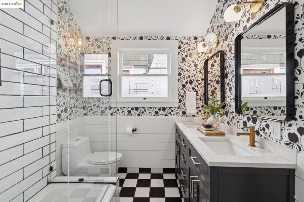 ROCKRIDGE - Residential