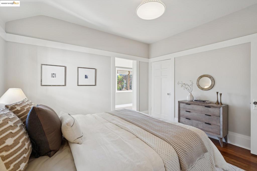 ROCKRIDGE - Residential