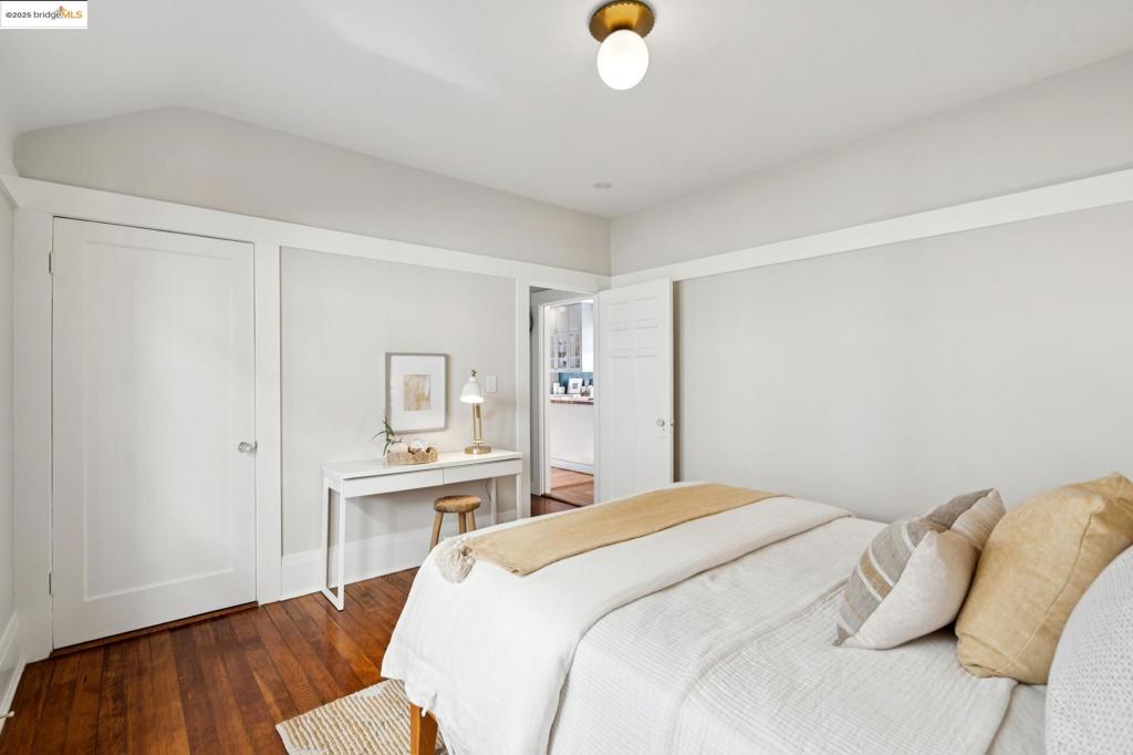 ROCKRIDGE - Residential