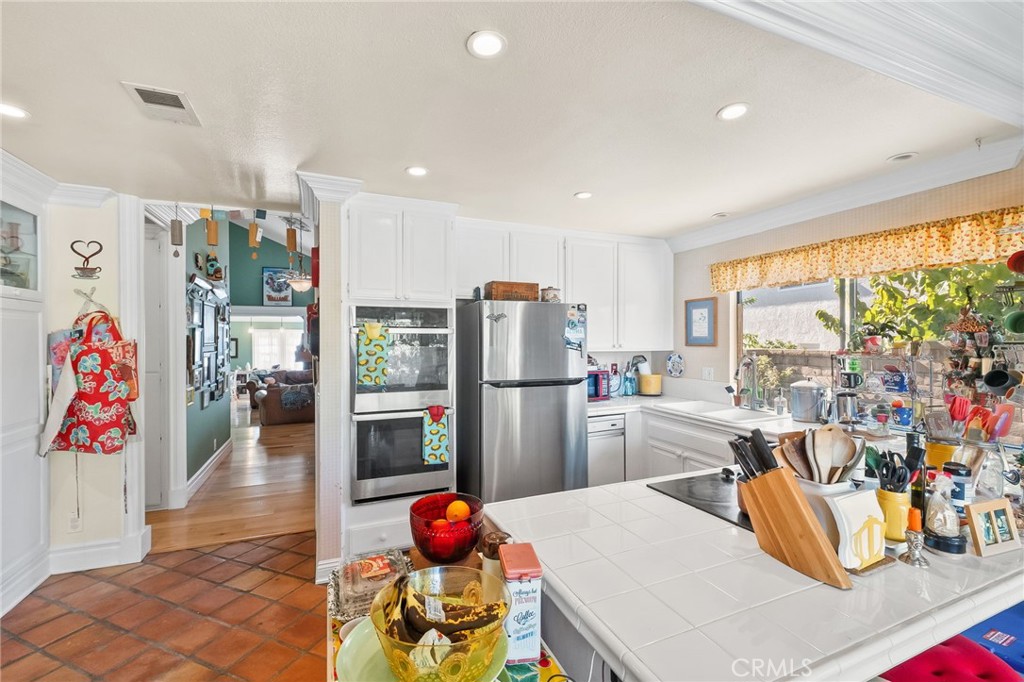 Aliso Place (AL) - Residential