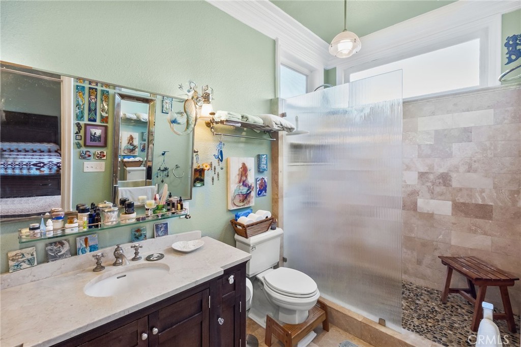 Aliso Place (AL) - Residential