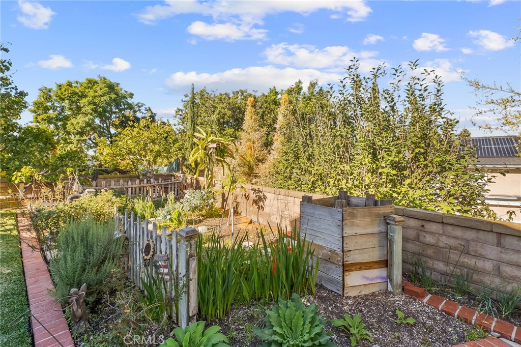 Aliso Place (AL) - Residential