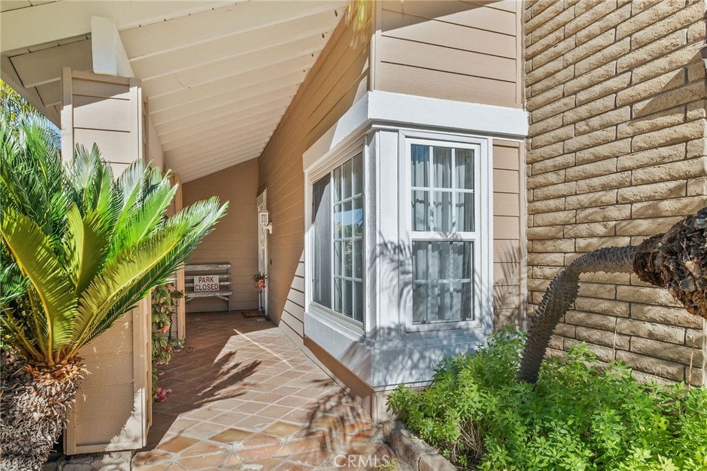 25556 La Mirada Street