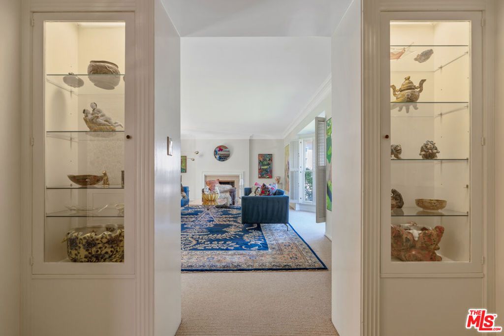 Photo of 11806 Bellagio Road, Los Angeles, CA 90049 (MLS # 26834859)