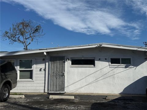 Photo of 15802 Grevillea Ave, Lawndale, CA 90260 (MLS # DW26008767)