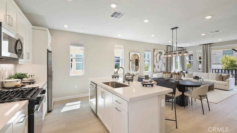 26852 Serif Place
