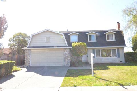 Photo of 9415 Alcosta Blvd Blvd, San Ramon, CA 94583 (MLS # 41127695)