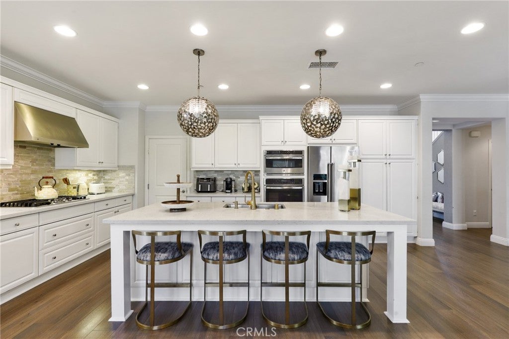 111 Bumblebee, Irvine CA 92618 - Photo 11