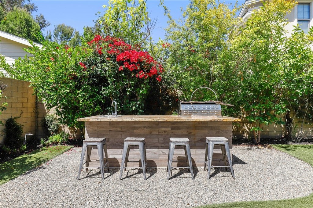 111 Bumblebee, Irvine CA 92618 - Photo 35