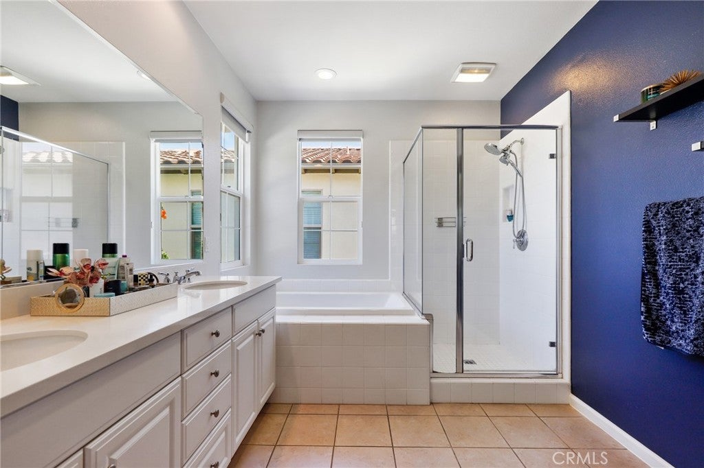 111 Bumblebee, Irvine CA 92618 - Photo 22