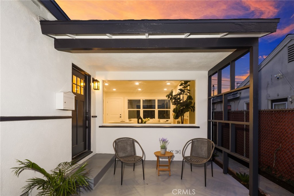 2308 W 117th