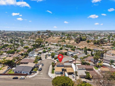 Photo of 2787 Thunder Dr DR, Oceanside, CA 92056 (MLS # 260020407SD)
